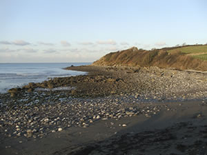 Self catering breaks at Hen Felin Isaf in Red Wharf Bay, Isle of Anglesey